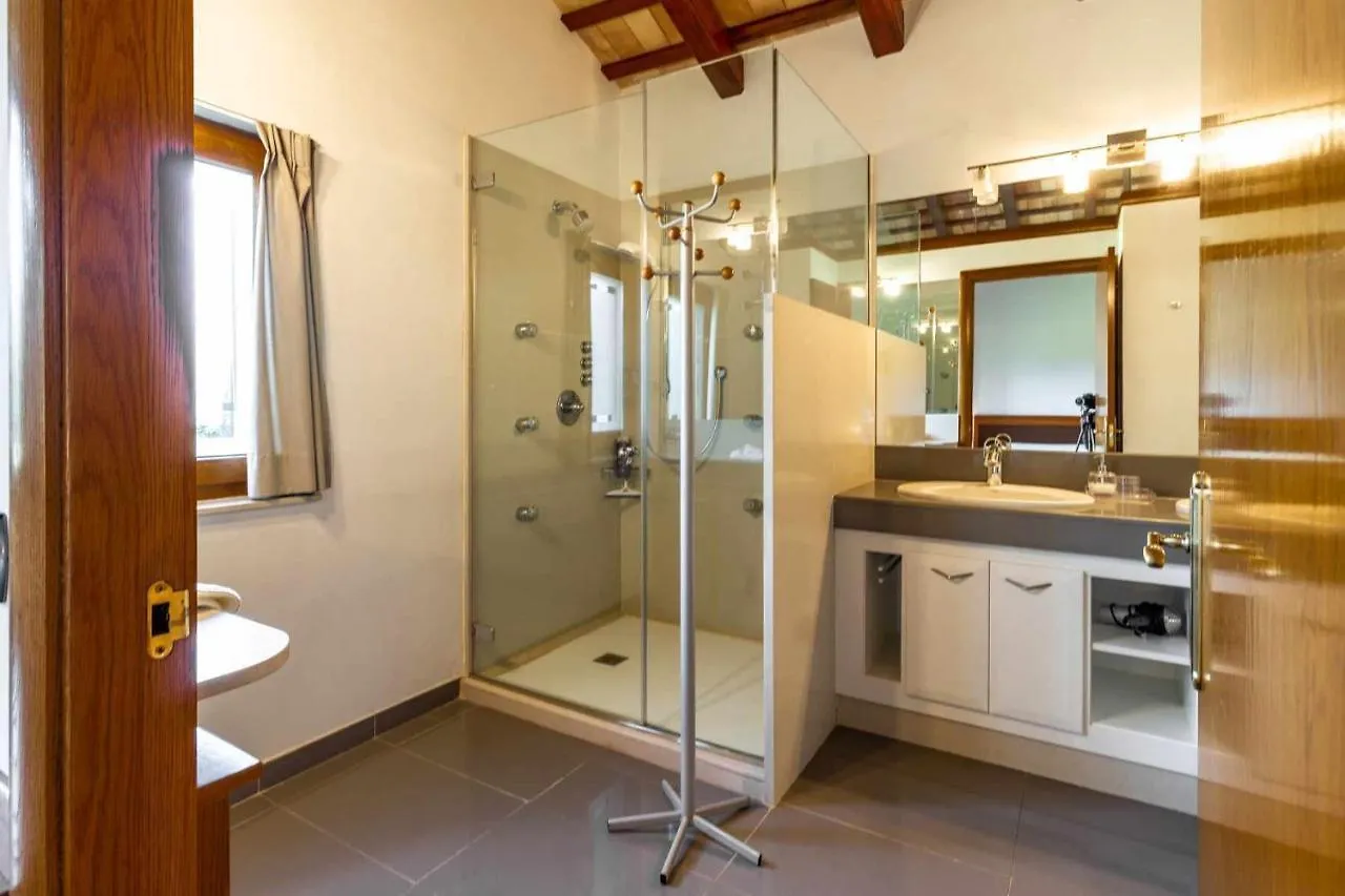 Cal Parent Casa Rural En El Pla De Lestany Villa Ollers 0*,